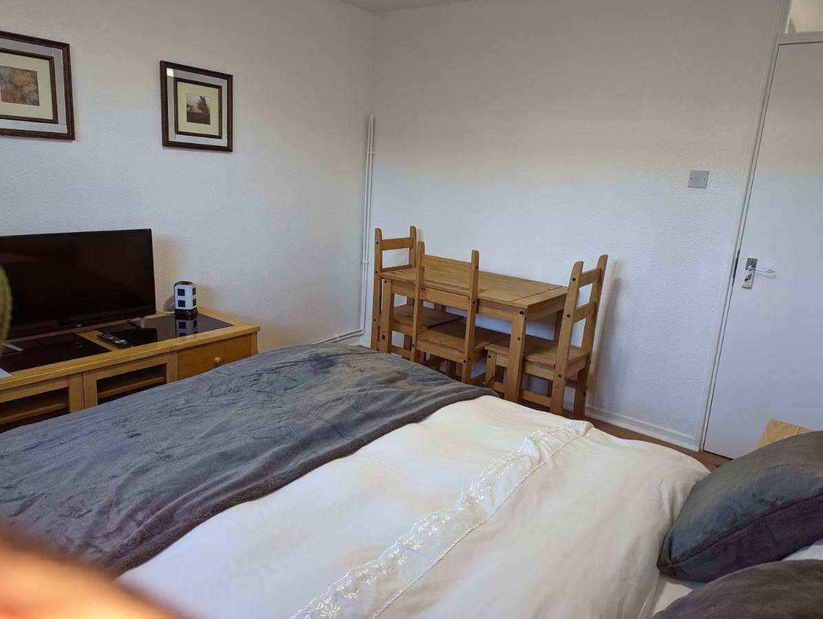 Beautiful independent apartment in London UK Buitenkant foto